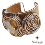 Espectacular brazalete ancho, aleación zinc, baño oro. - Image 2