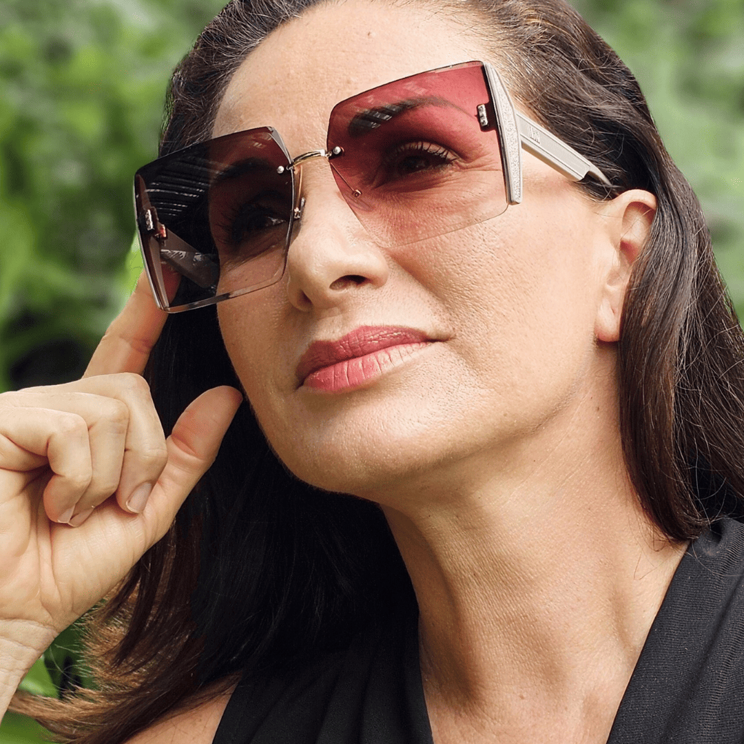 ANT-2000 Anteojos "Elegancia Cinematográfica" - Image 1