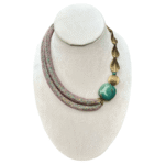 Exótico collar de cordones de algodón, con hermosos accesorios de bronce y porcelana verde. - Image 2